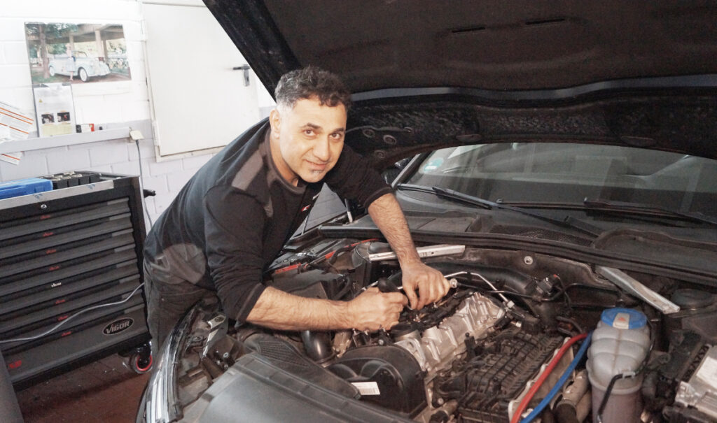Auto Motor prüfen in Schwetzigen